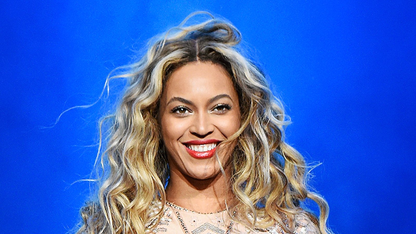 Beyonce to Perform at CMA Awards 2016 | Us Weekly