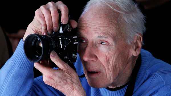 Bill Cunningham Dead: New York Times Fashion Photographer Was 87