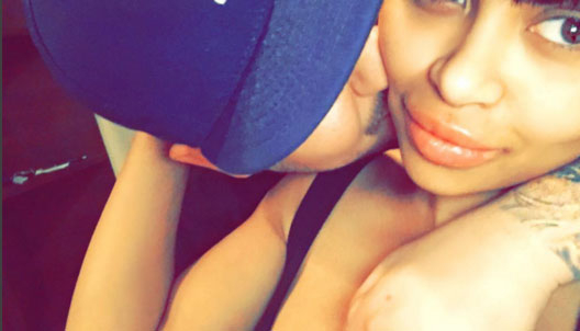 Rob Kardashian kisses Blac Chyna on Valentine's Day