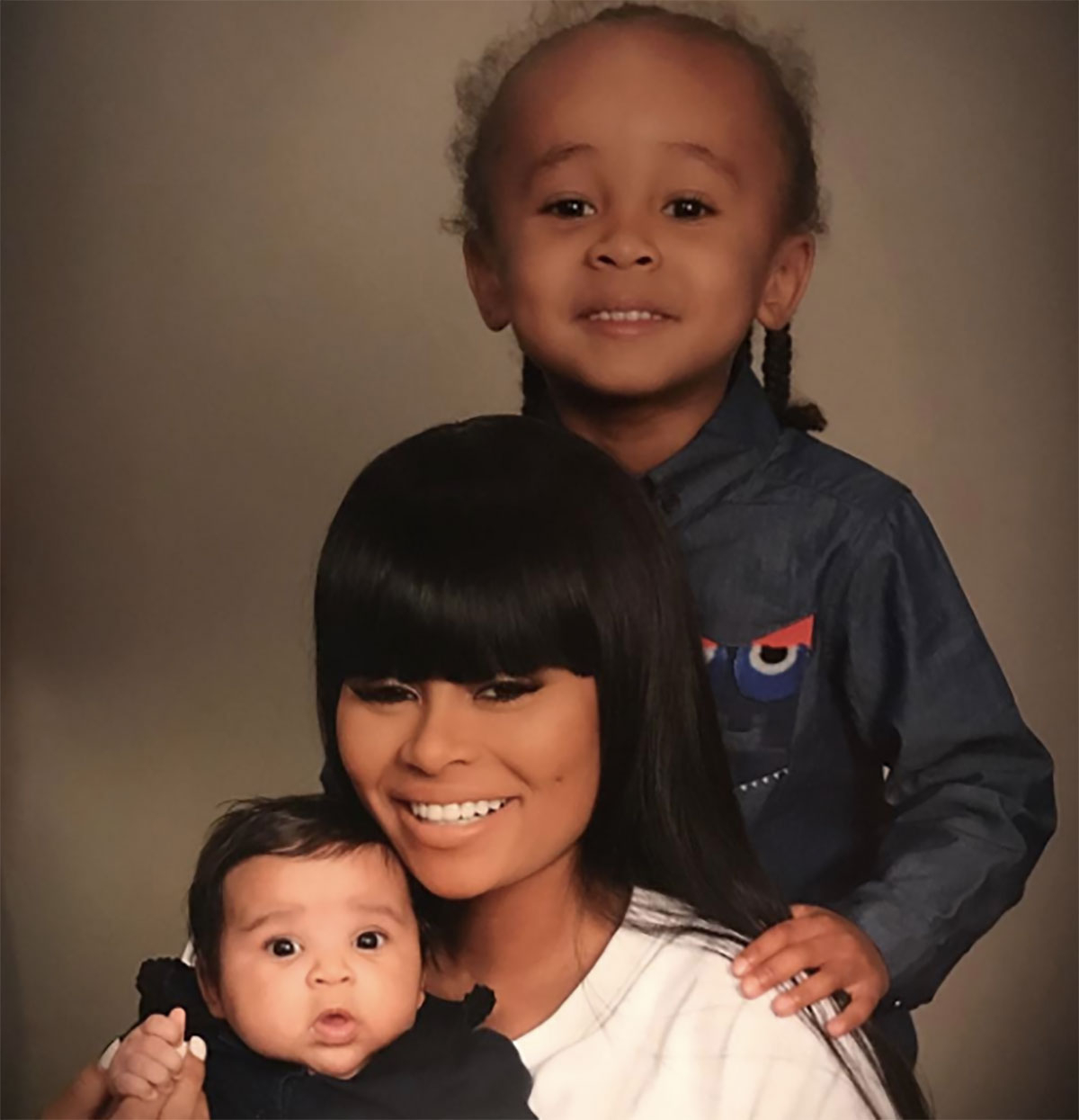 Blac Chyna Shares Cute Family Portrait With Her Kids