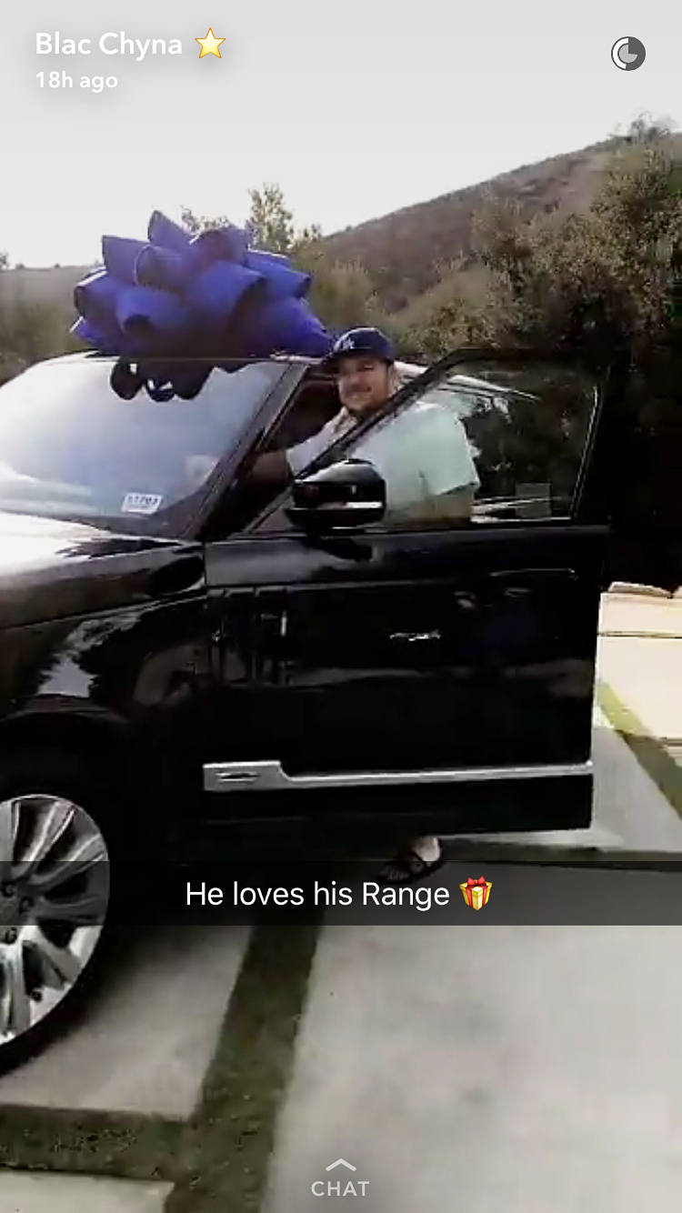 Blac Chyna Rob Kardashian Range Rover snapchat