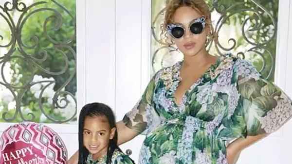 Blue Ivy and Beyonce