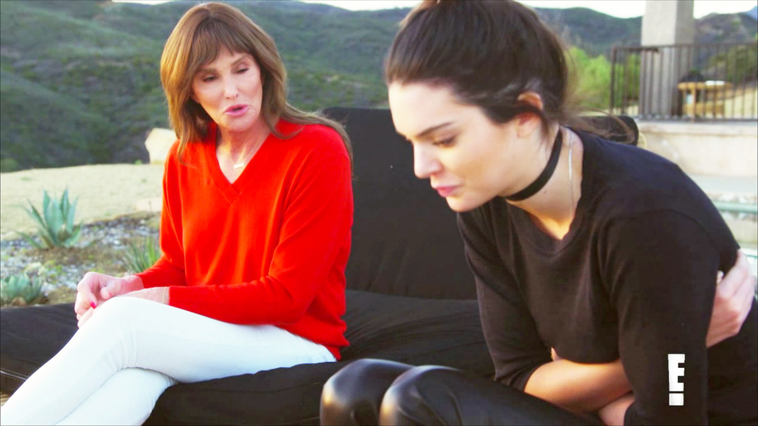 Caitlyn jenner kendall jenner zoom 41d99439 ec38 4b35 ada5 b7b2e4d52f77