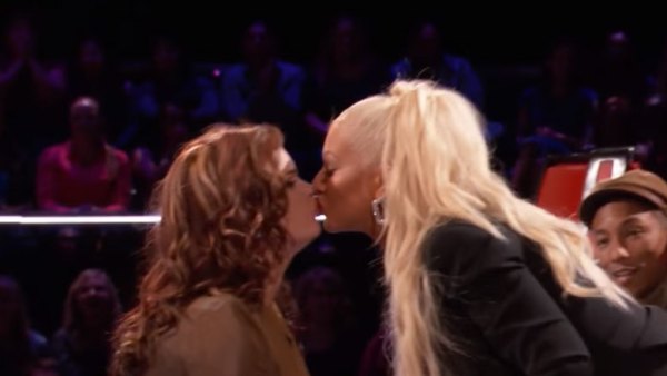 Christina Aguilera locks lips with 'The Voice' contestant