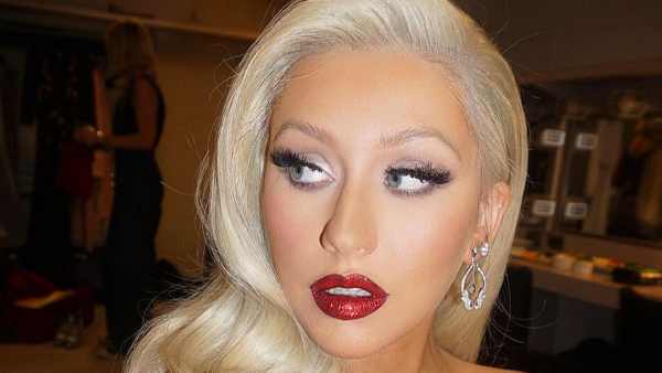 Christina a 9f80ec1b 2cd9 4e77 9b21 3dd5b65bf414