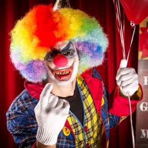 Clown a0de4221 bd0b 47e5 879a 72ddb009bcb1