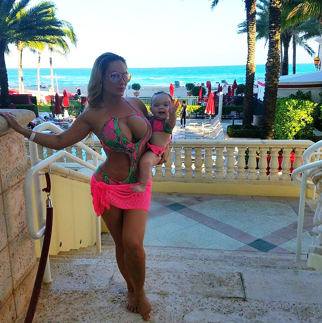 Coco Austin & Daughter Chanel Wear Matching Bikinis To Water Park –  Hollywood Life