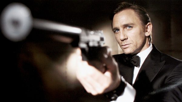 Daniel Craig poses as James Bond.