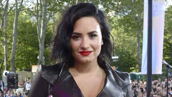 Demi Lovato has quit Twitter and Instagram