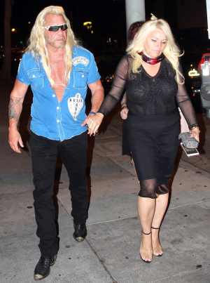 Dog the Bounty Hunter's Wife Beth Emerges After Cancer News Us Weekly