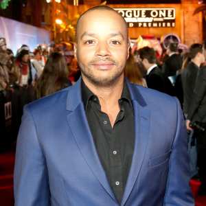 Donald faison c55bcc19 3223 4875 a9ca 7bd3ae51261b