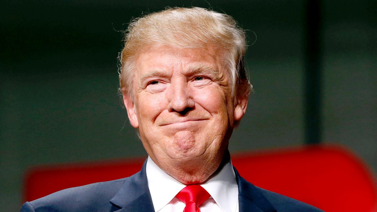 Donald Trump addresses supporters at Macomb Community College on October 31, 2016 in Warren, Michigan.