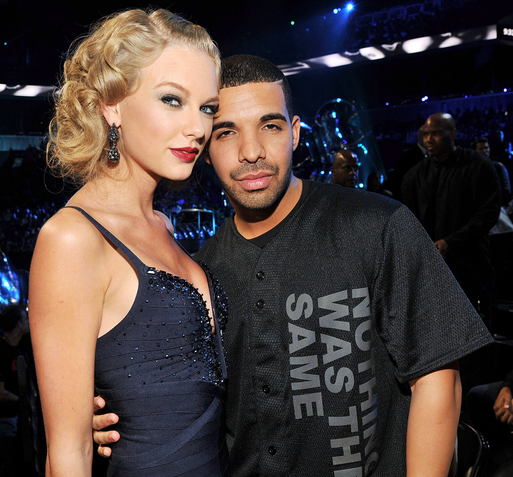 Who is dating taylor swift 2013