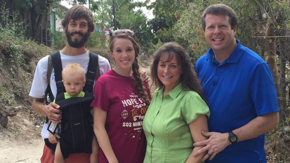Jill Duggar and Derick Dillard Get a Visit From Jim Bob and Michelle Duggar