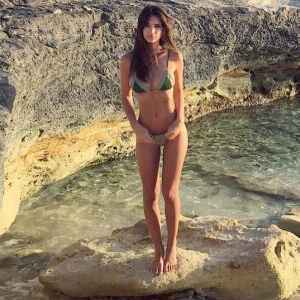 Emily ratajkowski zoom 03da8306 455b 4713 9882 f70dd9ce8bbf