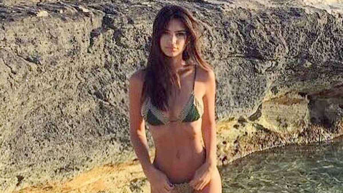 Emily ratajkowski zoom 03da8306 455b 4713 9882 f70dd9ce8bbf