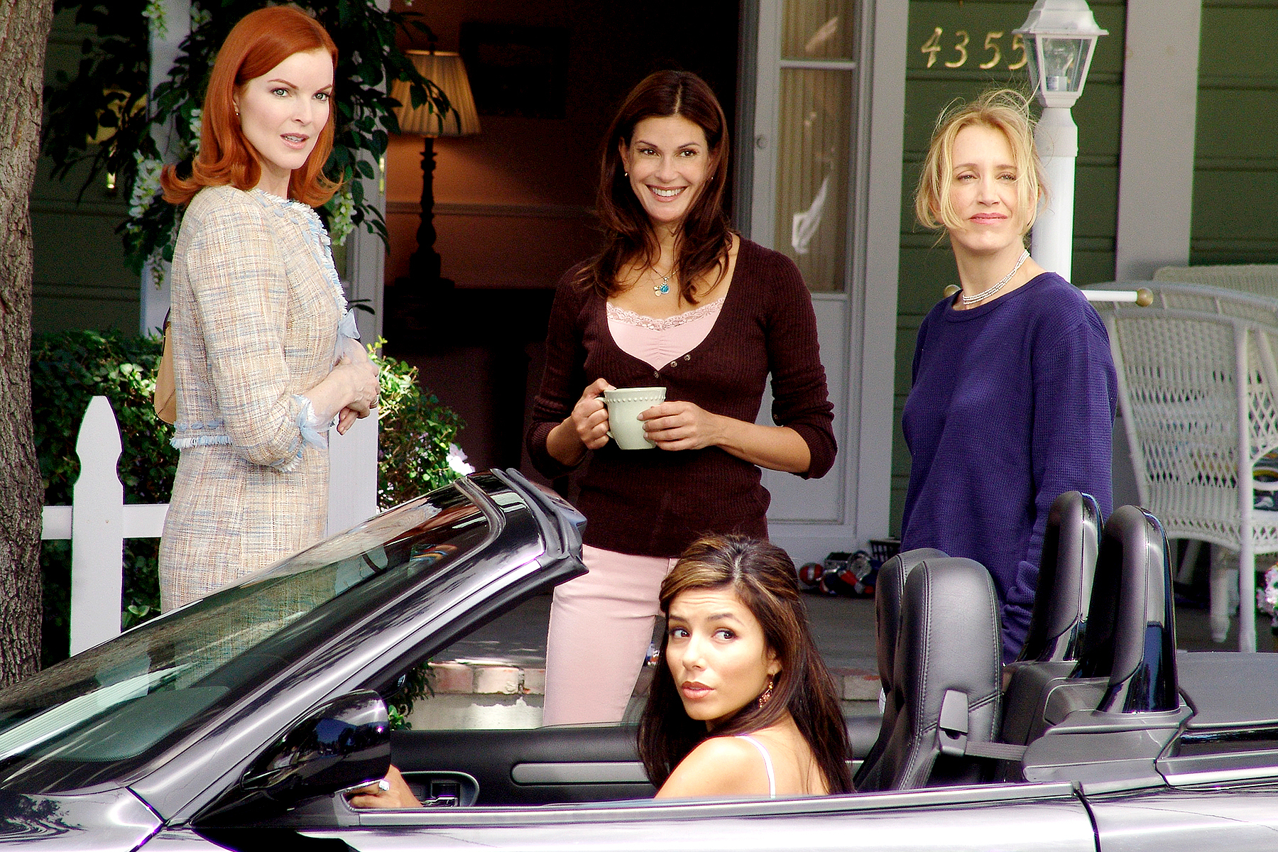 Eva longoria desperate housewives zoom b206a9df bdd3 4d46 9a18 c5613148ac4b