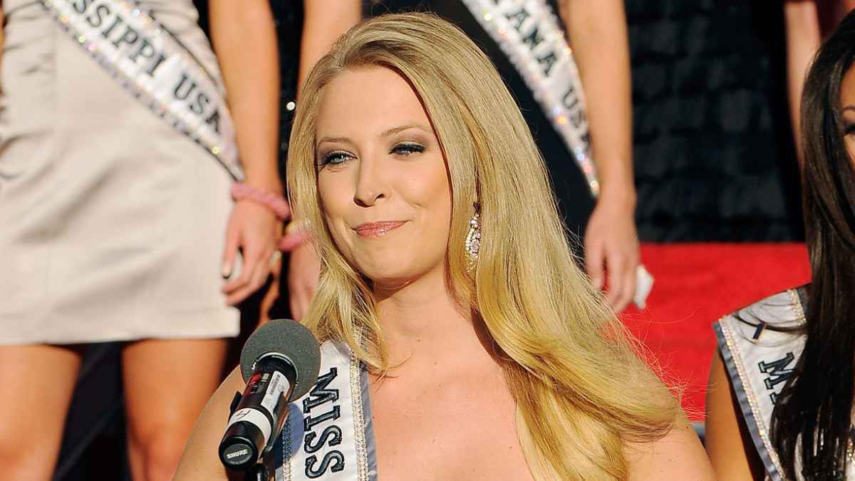 Miss Virginia USA Nikki Poteet 2011