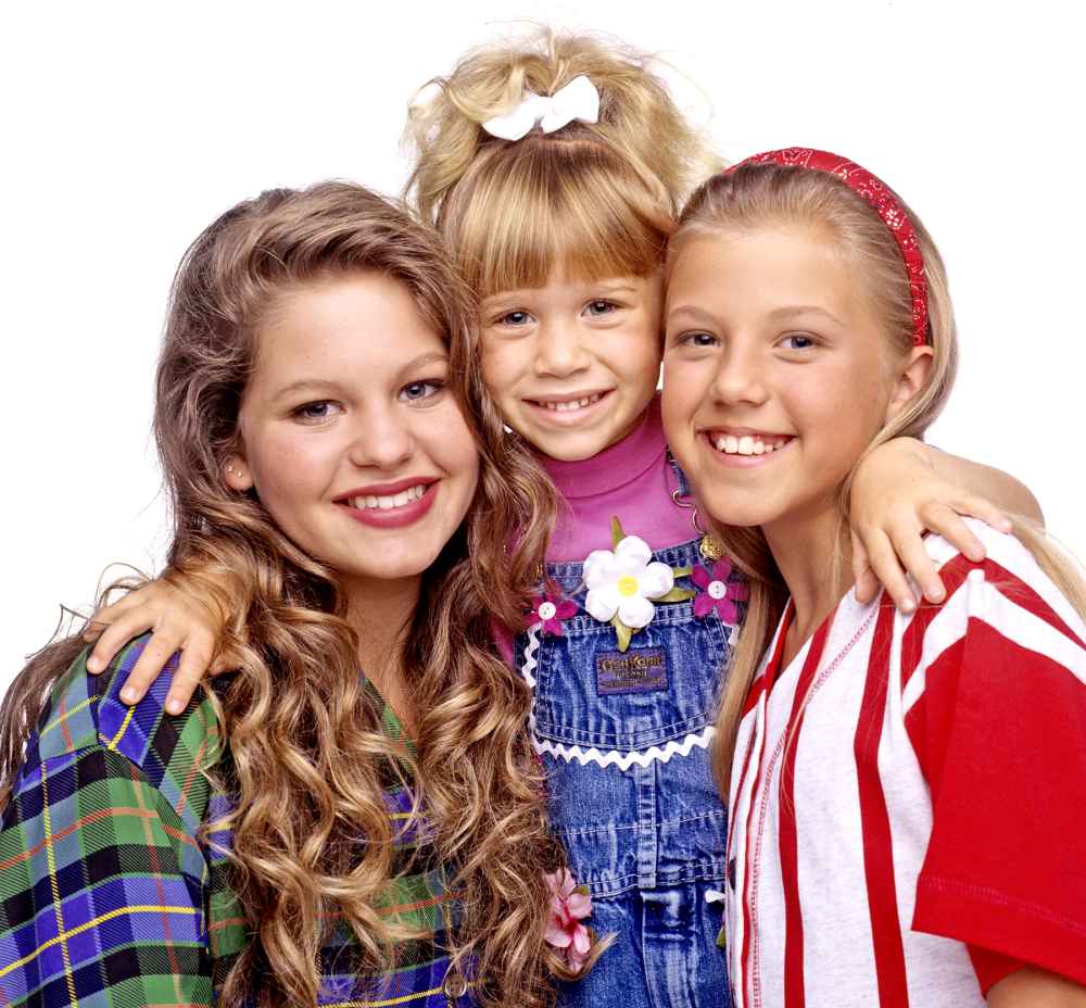 Candace Cameron (D.J.), Mary Kate Olsen (Michelle), Jodie Sweetin (Stephanie) in Full House.