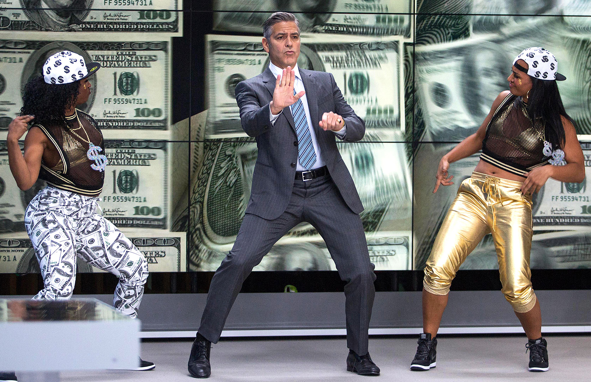 George Clooney (center) stars as Lee Gates in TriStar Pictures' MONEY MONSTER