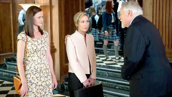 Gilmore girls zoom 98c77346 0b8a 49f6 b3cd 3fa5d50932e2