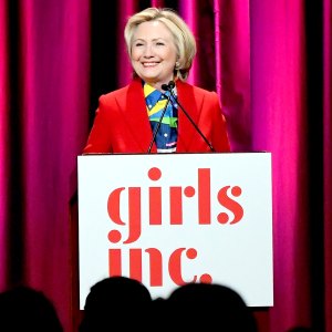 Hillary clinton pantsuit main 85fa050e 815d 4ad3 8f3e 6b72d67606b2