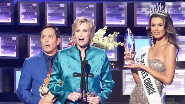 Thomas Lennon and Jane Lynch