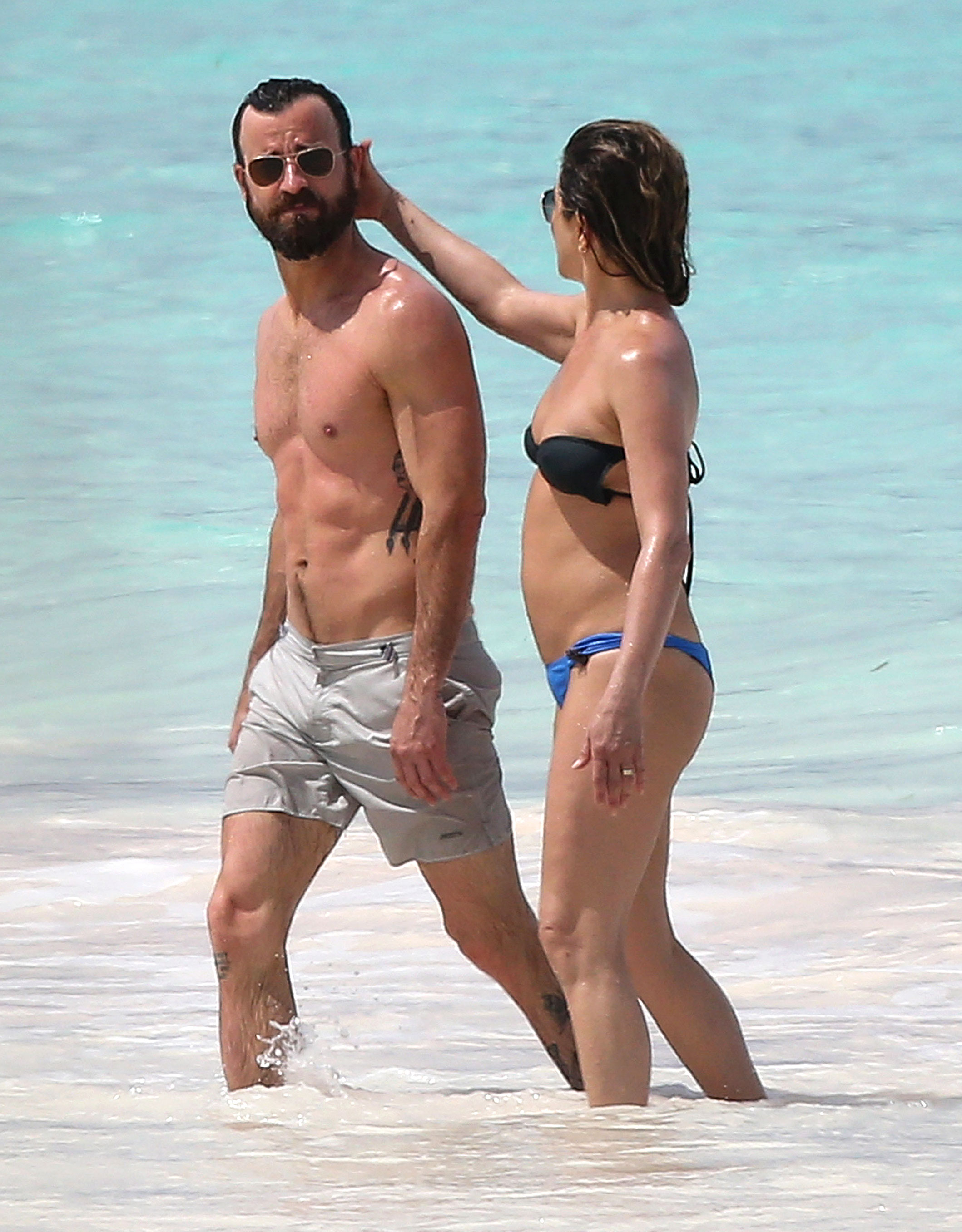 Jennifer Aniston Body Shape in a Bikini - Justin Theroux