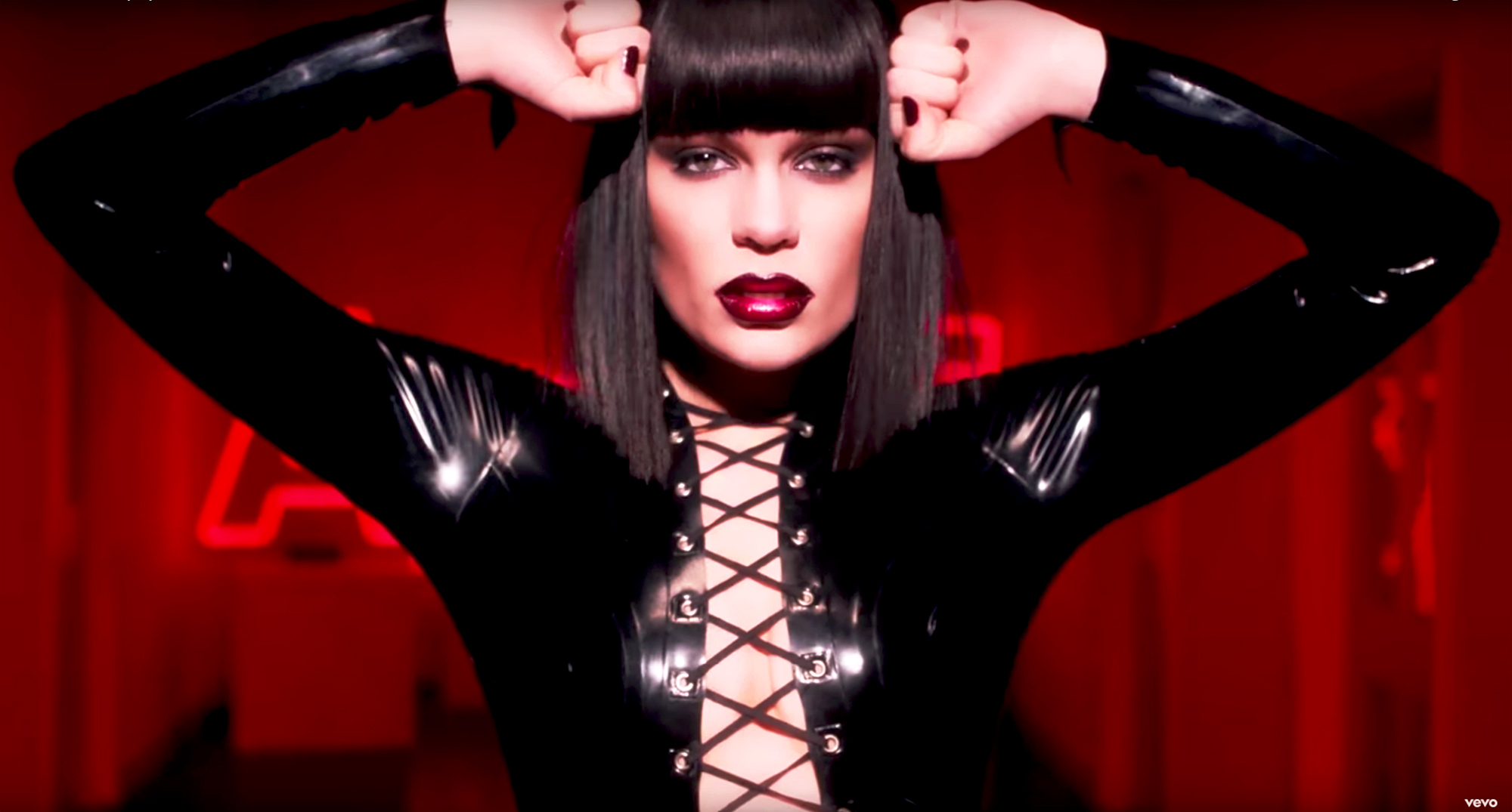 Jessie J On Her New Makeup Line And The Trends Shed Never Try