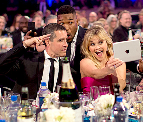 Jim Toth, Michael Strahan and Reese Witherspoon - Critics' Choice Movie Awards