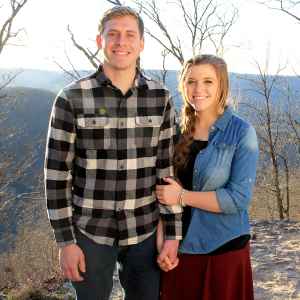 Joy anna duggar austin forsyth zoom b2981a94 b55c 4aa9 aab6 097a7f988538