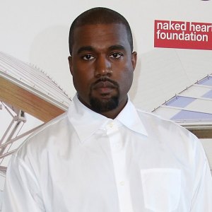 Kanye West has tweeted a message to his late mom, Donda.