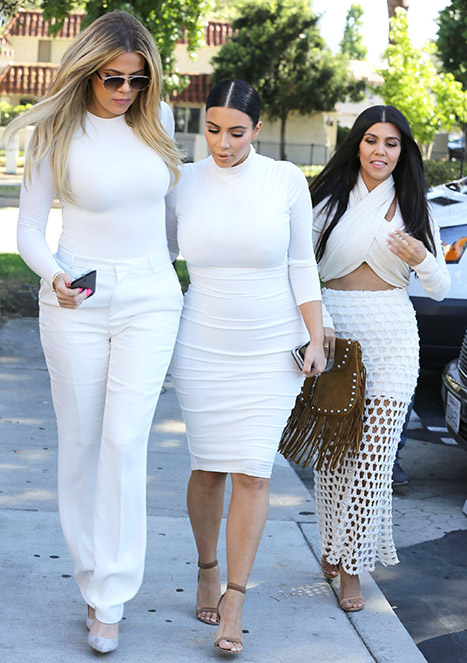 Kardashian Sisters Unite