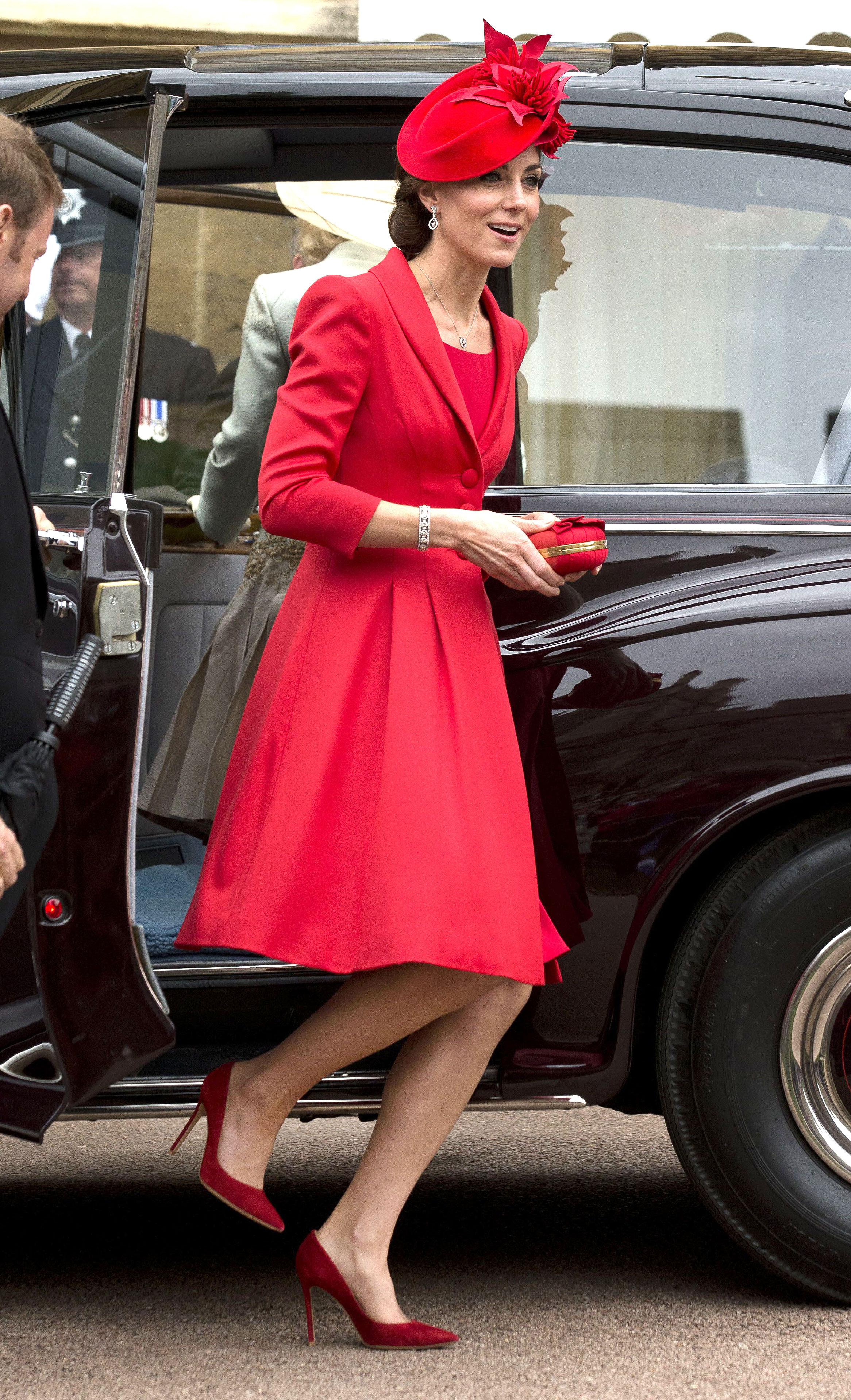 Duchess Kate Middleton Recycles Her Bespoke Wedding Earrings: Details ...
