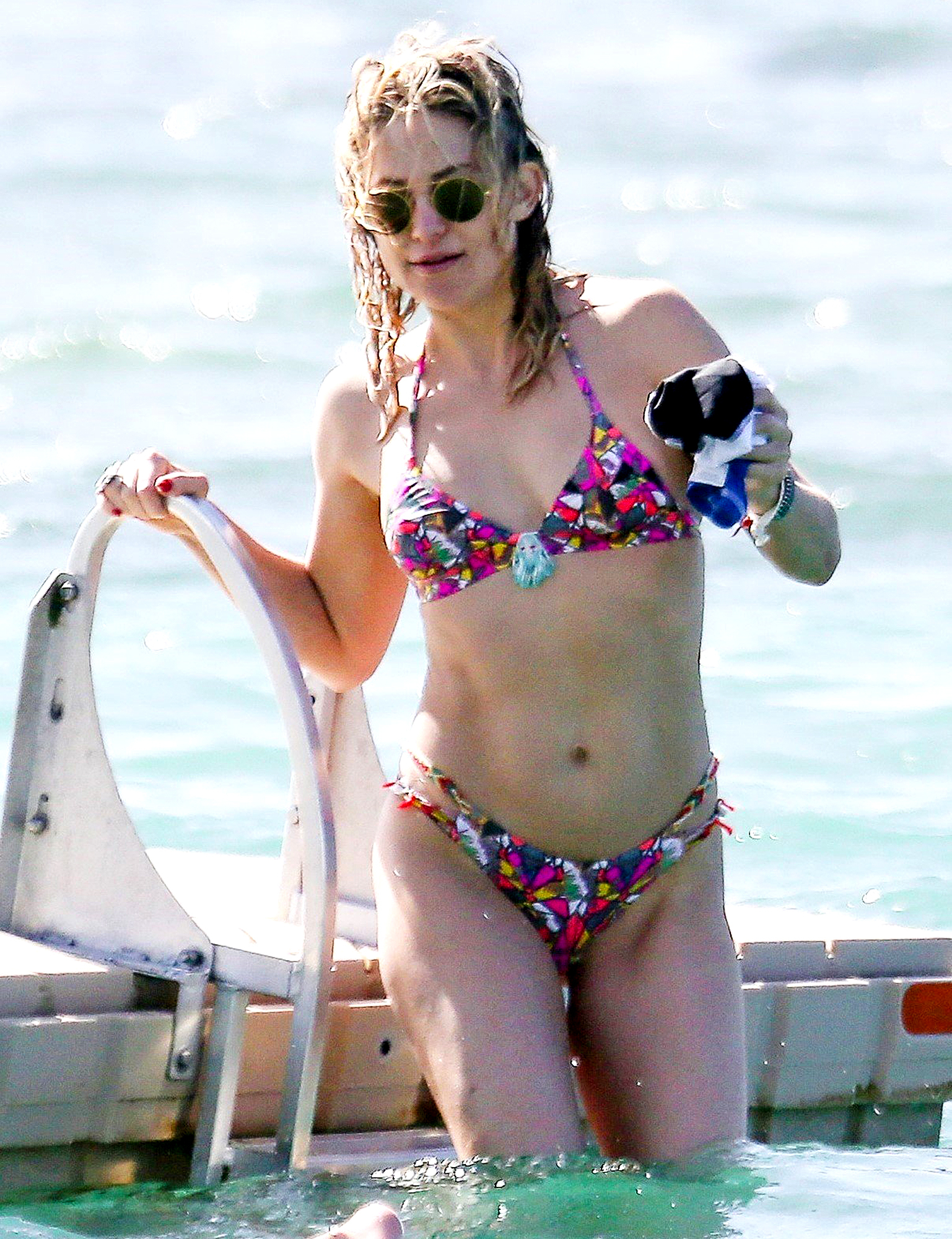Amanda bearse bikini