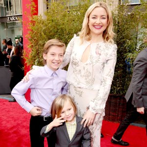 Kate Hudson with sons Ryder Robinson and Bingham Hawn Bellamy attend the premiere of DreamWorks Animation and Twentieth Century Fox's "Kung Fu Panda 3" at the TCL Chinese Theatre on January 16, 2016 in Hollywood, California.