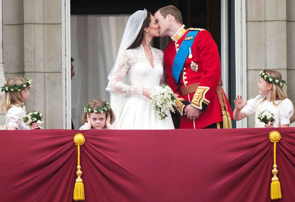 10 Wedding Veils fit for a Princess ~ KISS THE BRIDE MAGAZINE