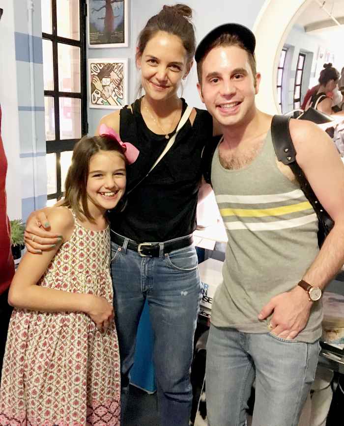 Suri Cruise, Katie Holmes and Tony Winner Ben Platt pose backstage at the hit musical "Dear Evan Hansen"on Broadway at The Music Box Theatre on July 19, 2017 in New York City.