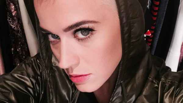 Katy perry 3a1f3080 d3bc 4468 a41d 234acc70ea51