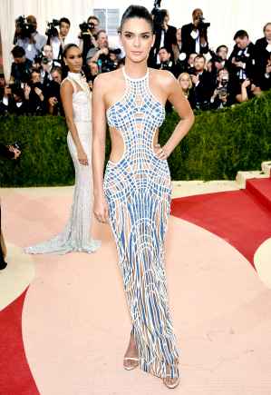 Met Gala 2016 Red Carpet Fashion: Kendall Jenner Wears Nearly Naked