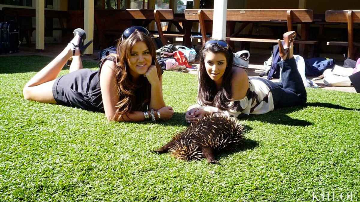 Khloe Kardashian and kim Kardashian