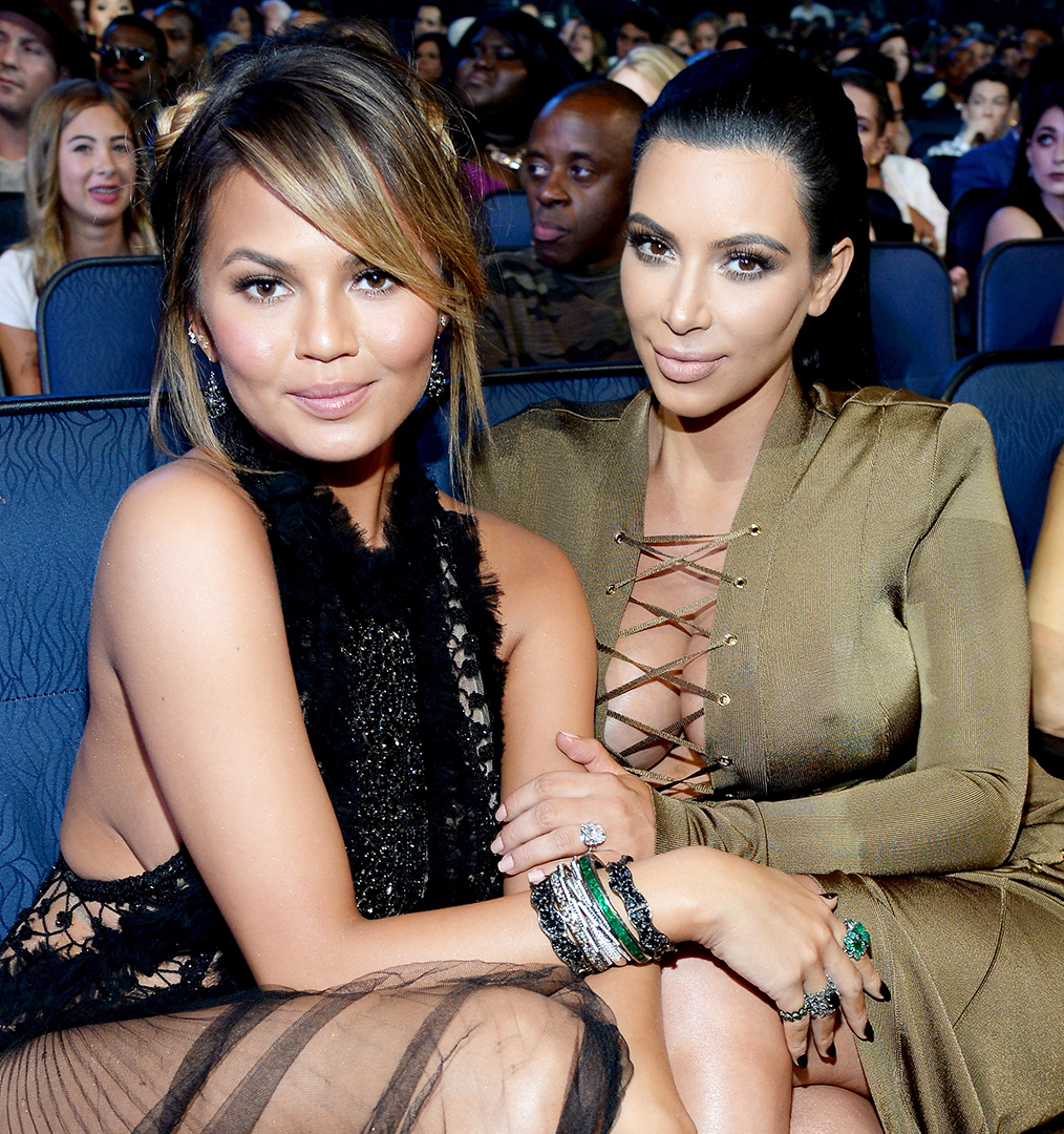 Chrissy Teigen, Kim Kardashian