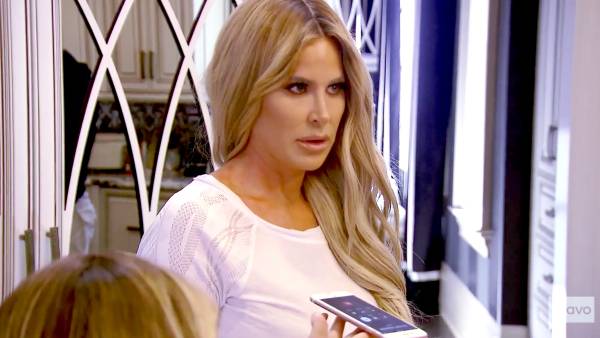 Kim z 7aa79469 ddf5 4bb6 b0e1 8e485b61ff49