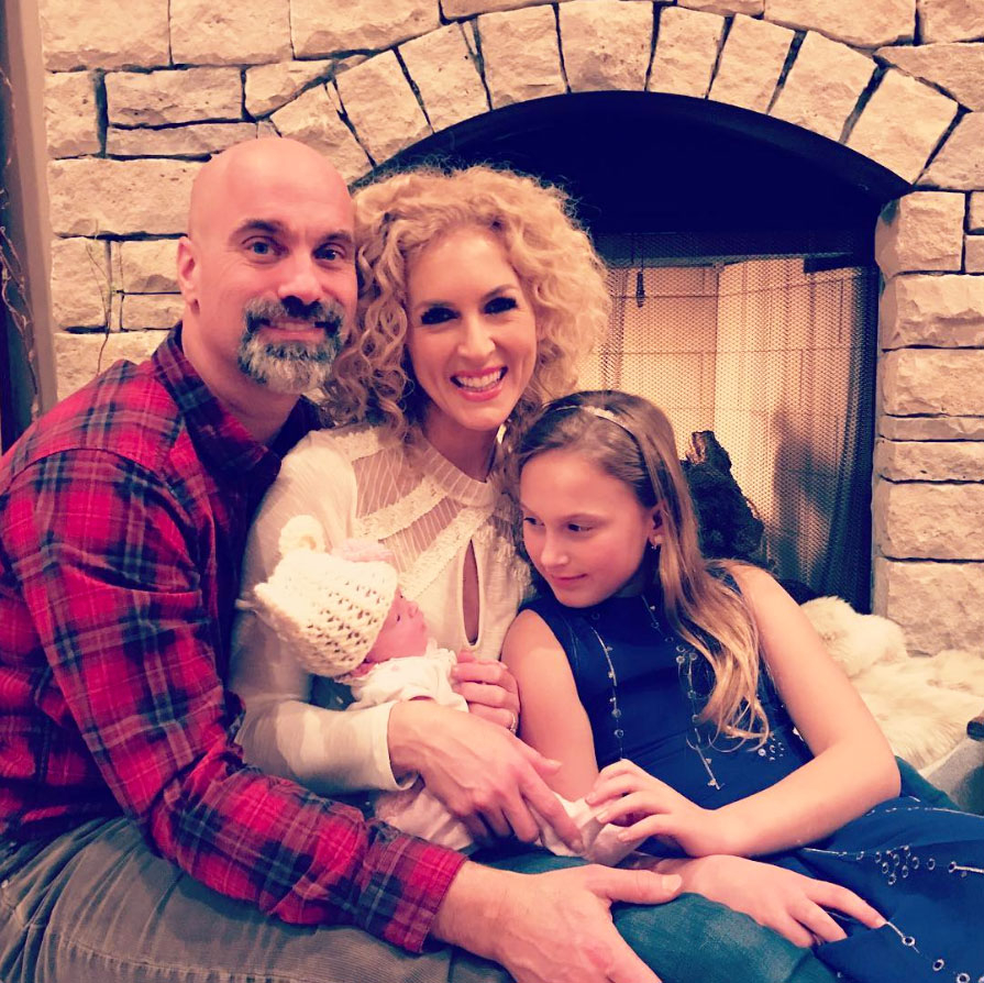 Kimberly schlapman b21f6268 fbae 4686 88ce b46f284f91d0