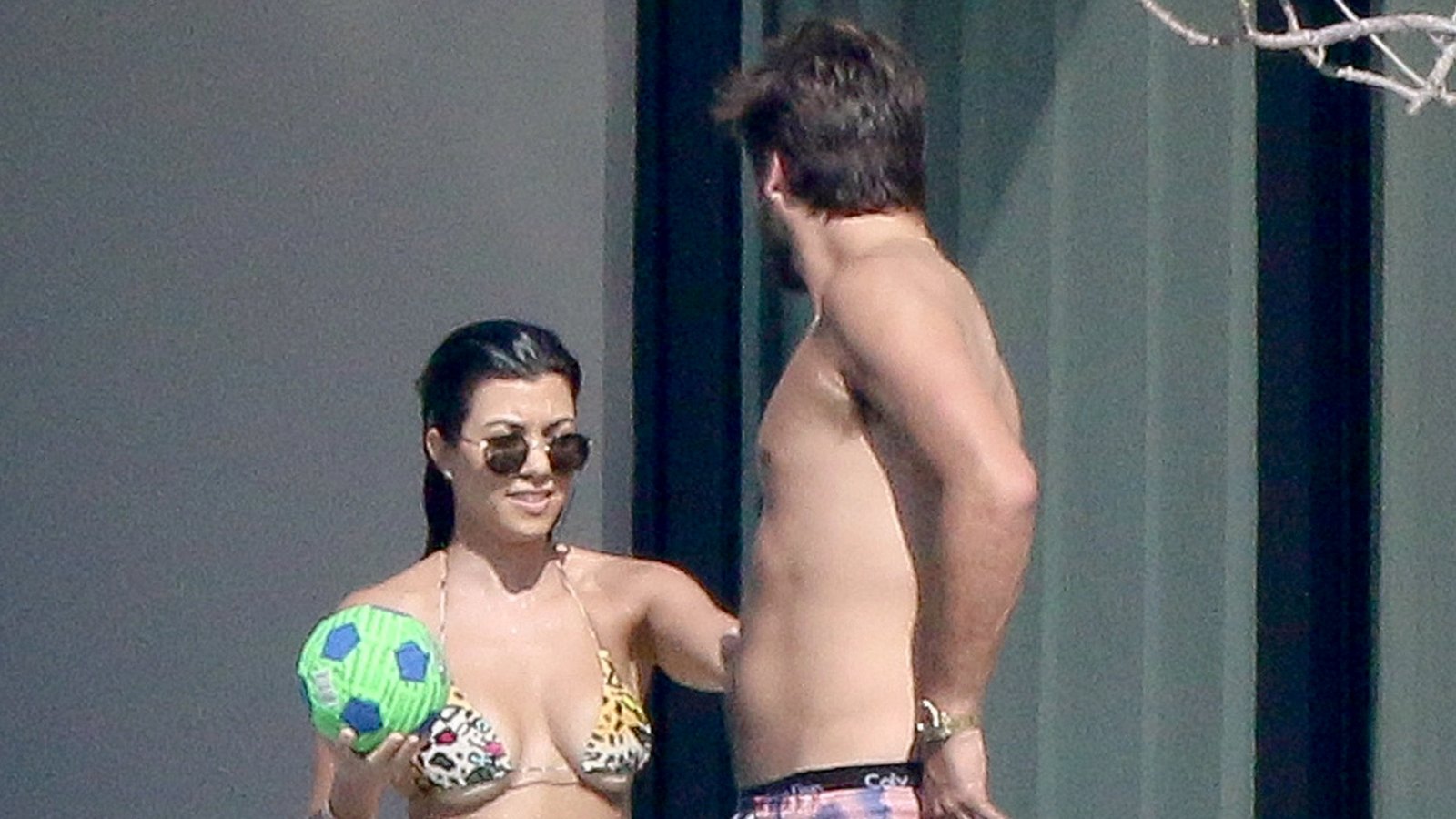 Kourtney Kardashian and Scott Disick arrive at the Los Cabos airport on a private flight to spend a romantic weekend together.