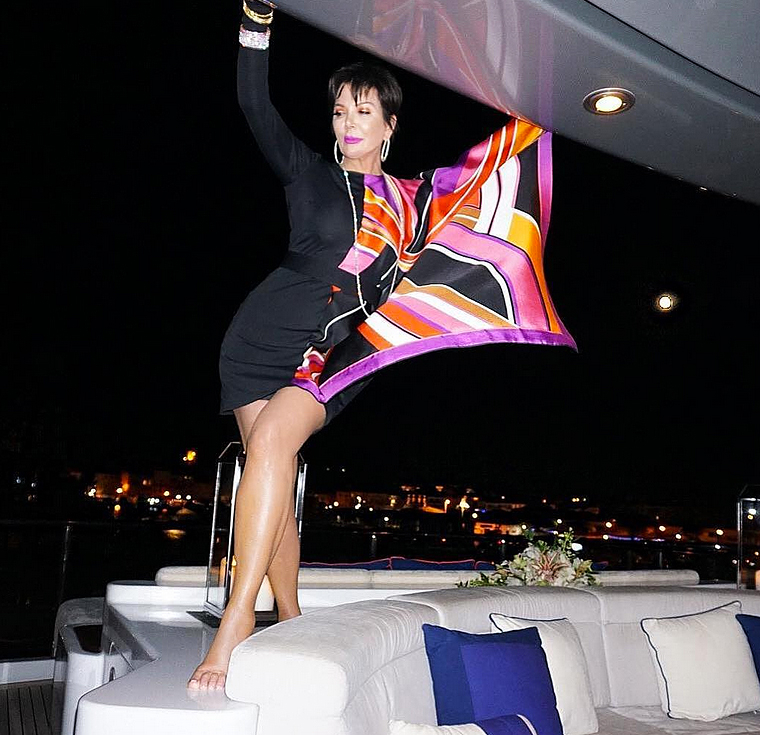 Kris jenner yacht 8adc8b07 28f8 4f42 91e7 35b71d2b2250