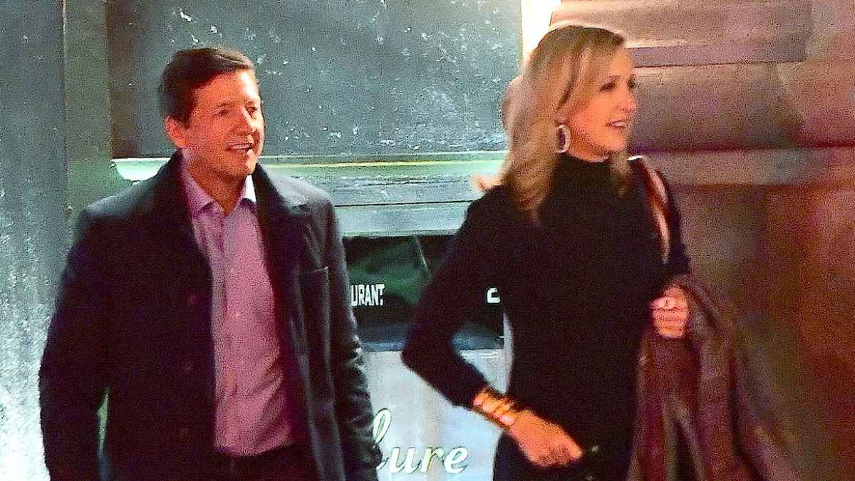 Lara spencer 3a54d70e 2049 4618 9c0d bc1052085198