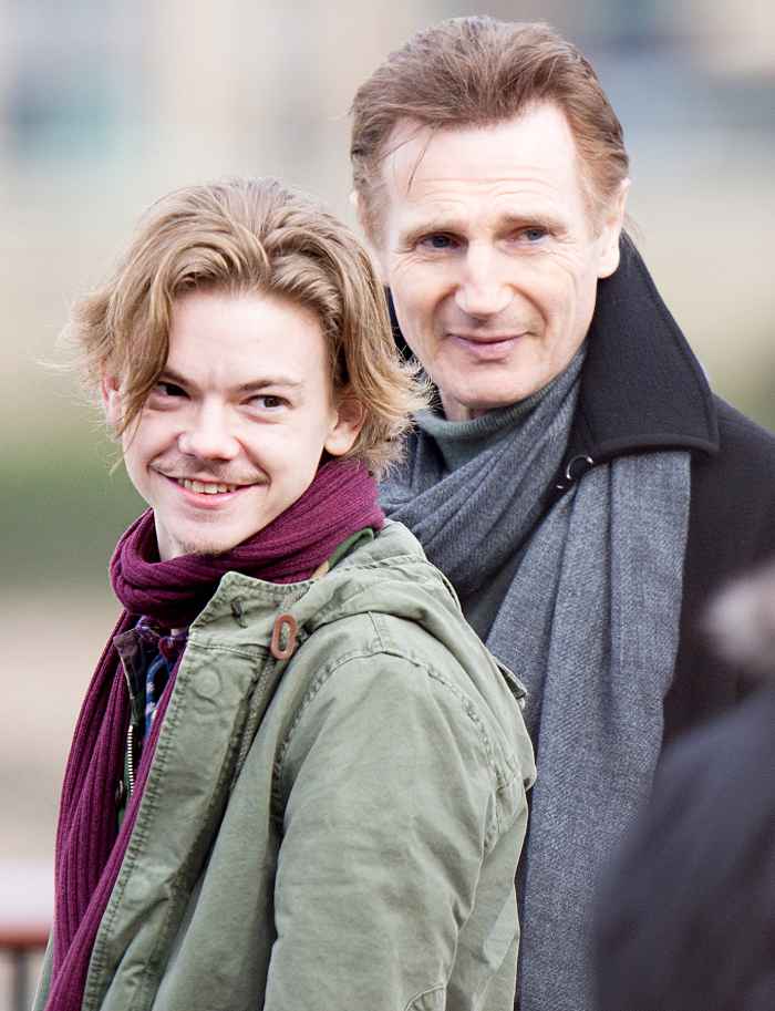 Thomas Brodie-Sangster Liam Neeson Love Actually
