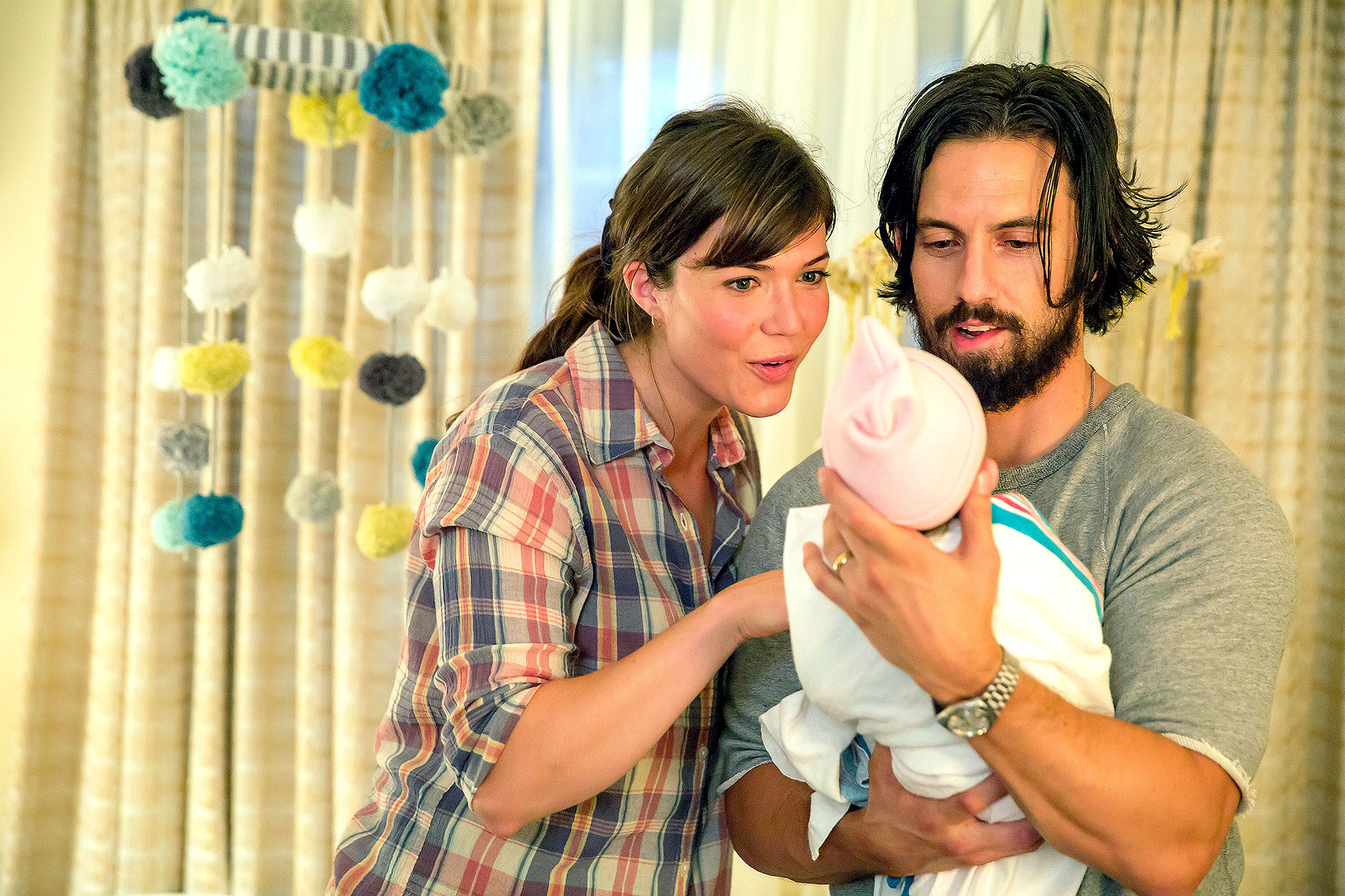 Mandy moore this is us 0bbd0640 9678 4bbd 8291 a3e2498fca56
