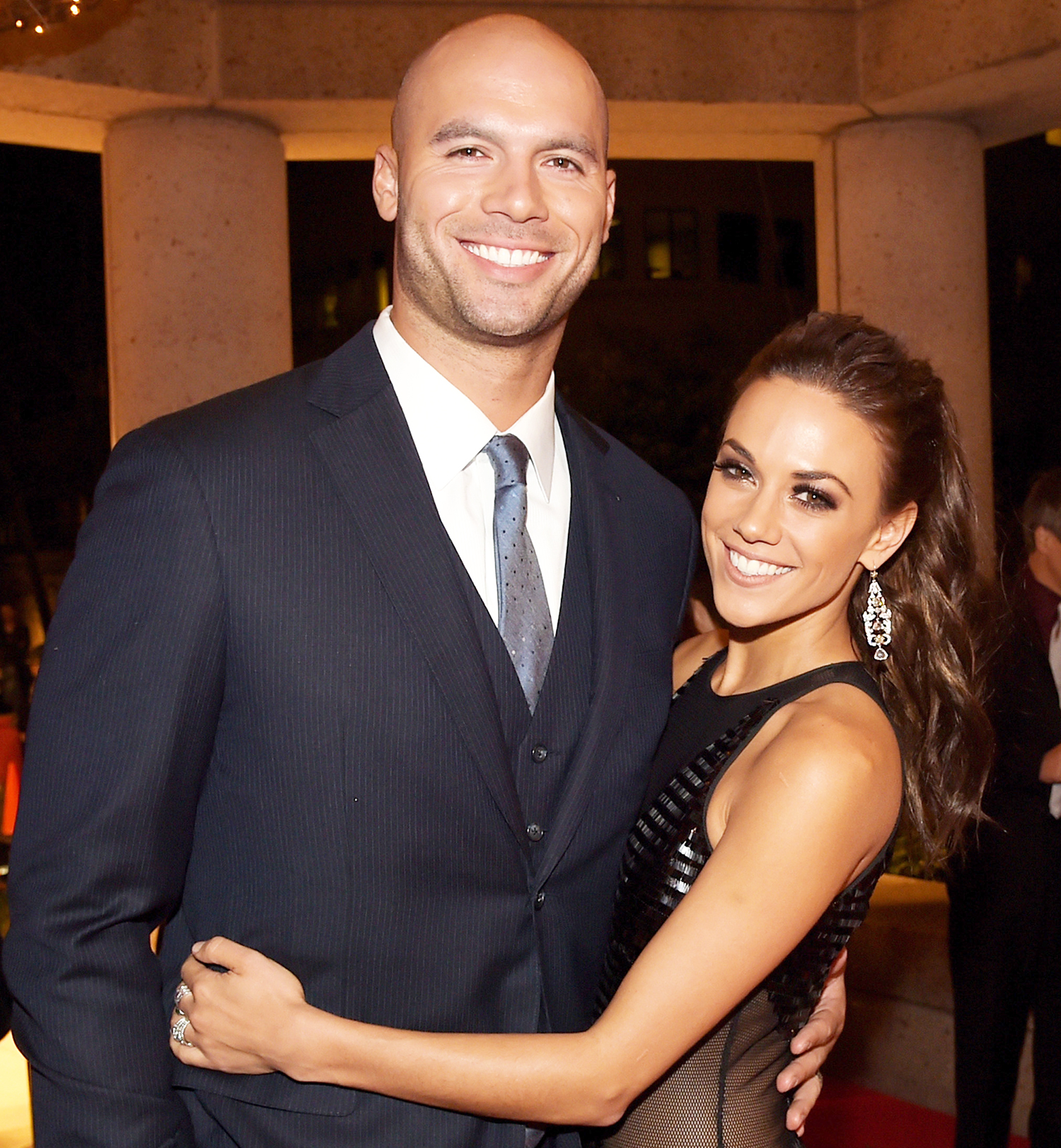 Jana Kramers Husband Allegedly Cheated on image picture